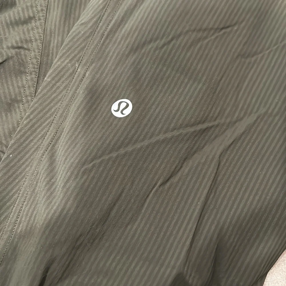 Joggers - Picture 2 of 2